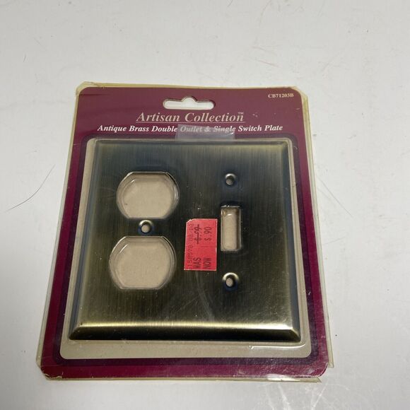 Vintage Artisan Collection Metal Doulble Outlet and Switch Plate Antique New Pkg - Picture 3 of 3